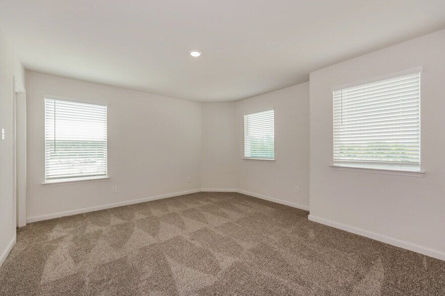 Building Photo - 9829 Teton Vis Dr