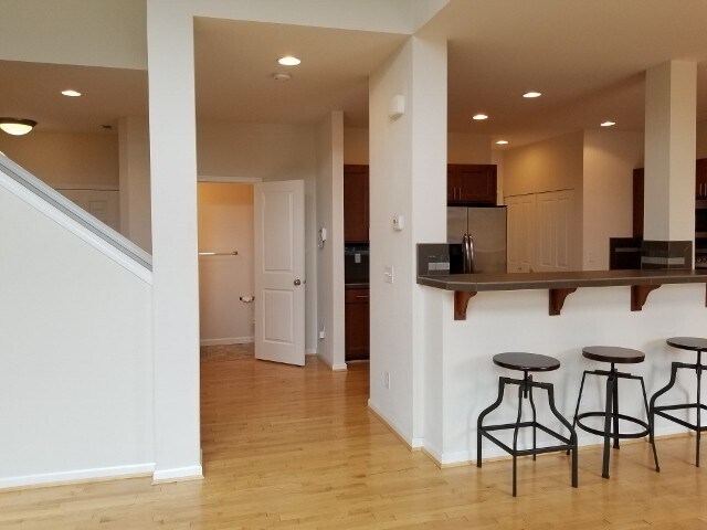 Building Photo - Rent Reduced; Pet Friendly Tumwater Hill Home