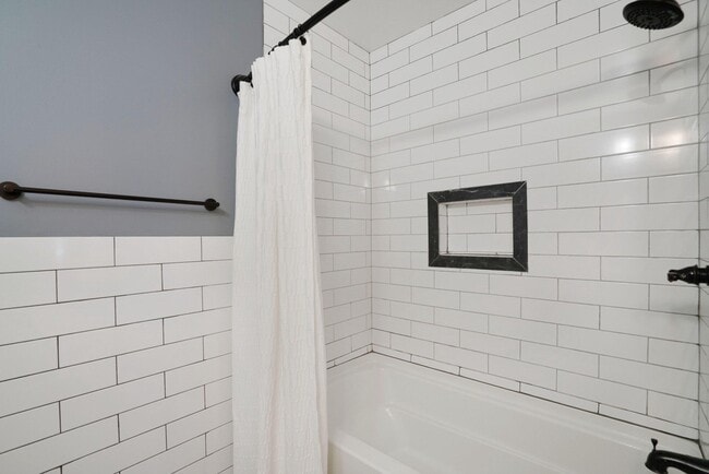 Building Photo - 8722 Falkstone Ln