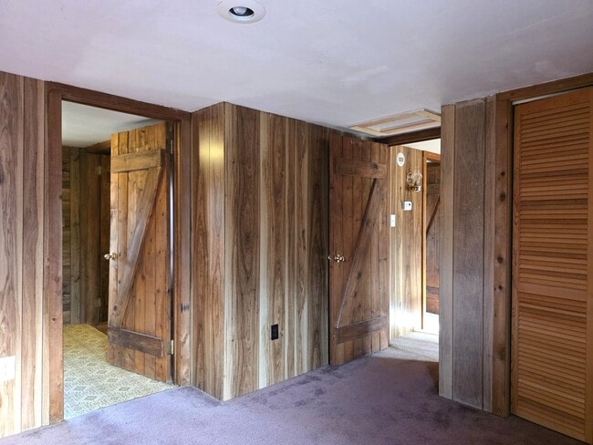 Building Photo - Cozy 3BR/2BA Cabin with Stunning Mountain Views