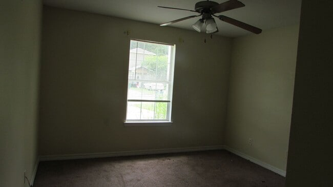 Building Photo - 3 BEDROOM DUPLEX LOCATED IN D'IBERVILLE