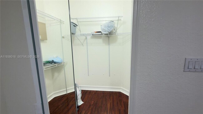 Building Photo - 7633 NW 114th Path