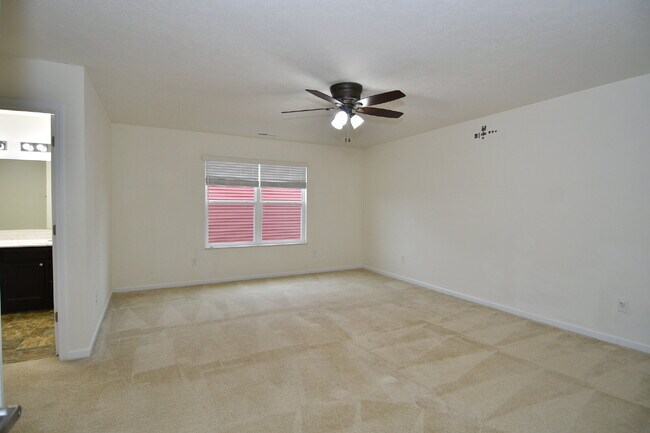 Building Photo - Spacious 5-bedroom, 3 full bath home in the Greenwood/Clark Pleasant area