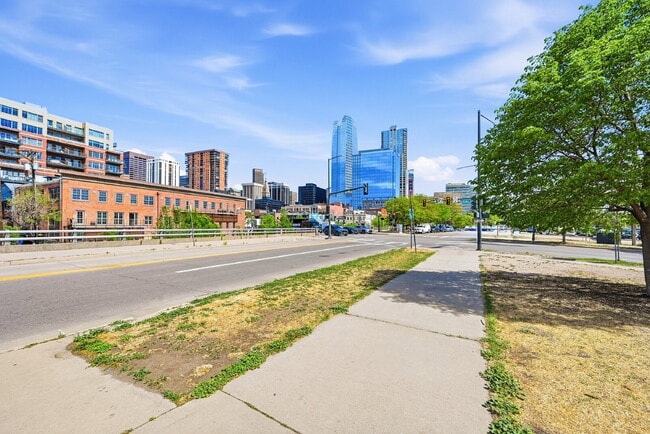 Building Photo - $3,644.95, 2 Beds - 1 Bath, Condo in Denver with Washer and Dryer!