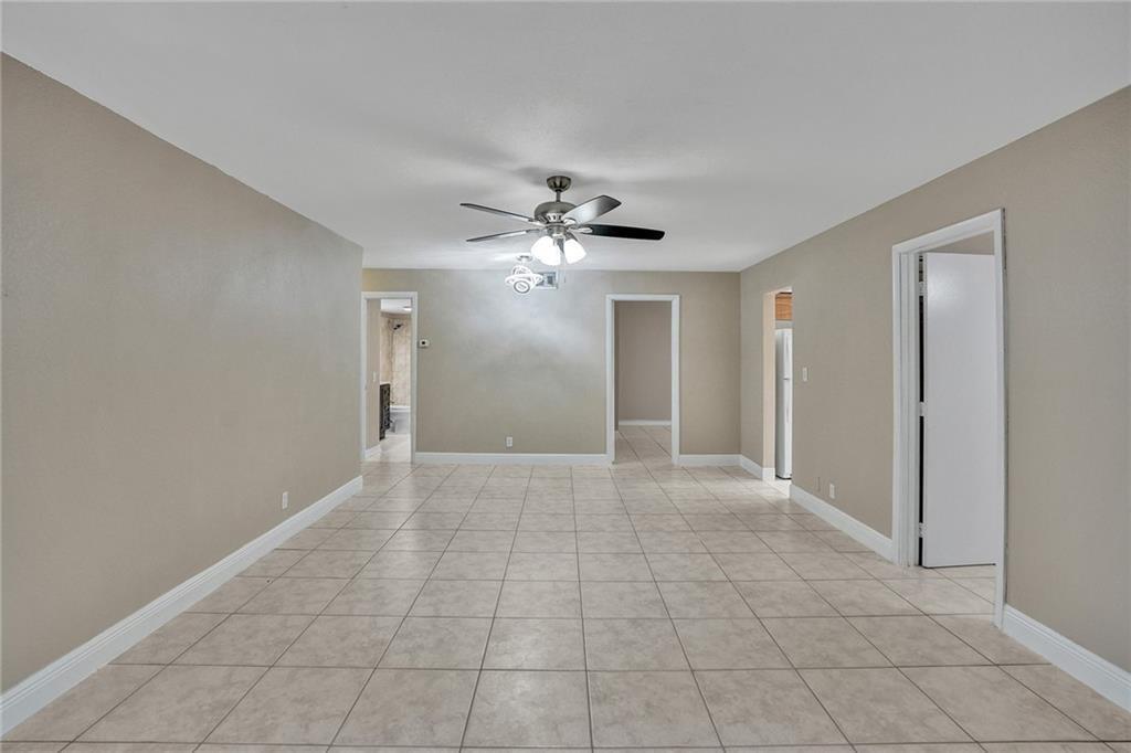 Building Photo - 7101 W Sunrise Blvd