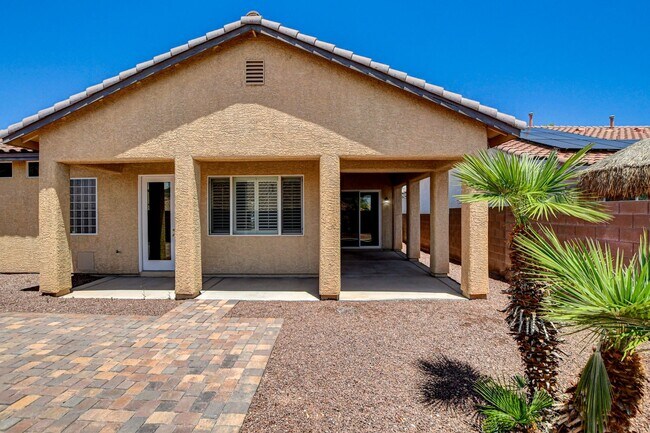 Building Photo - 4 Bedroom Single Story in Mountains Edge