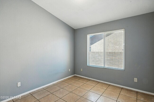 Building Photo - 7997 E Snakeroot Dr