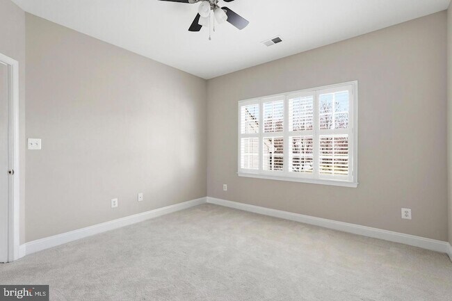 Building Photo - 19925 Interlachen Cir