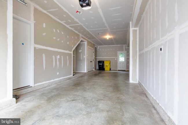 Building Photo - 7523 Bharat Wy