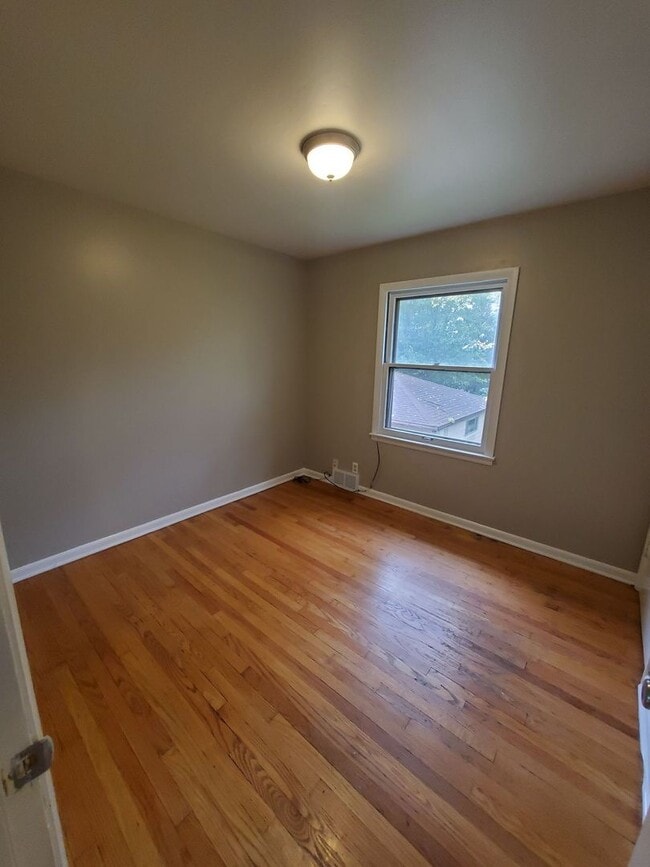 Building Photo - 4953-4955 N 90th St. (Duplex)