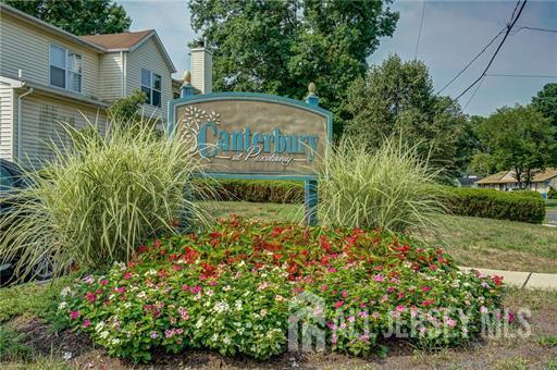 Building Photo - 28 Kensington Dr