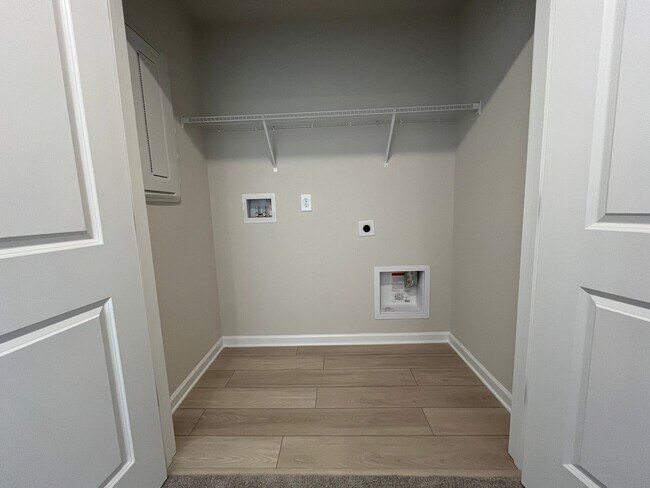 Building Photo - Brand New 3/2.5 Townhome Available In Reidville - Ready To Move In!