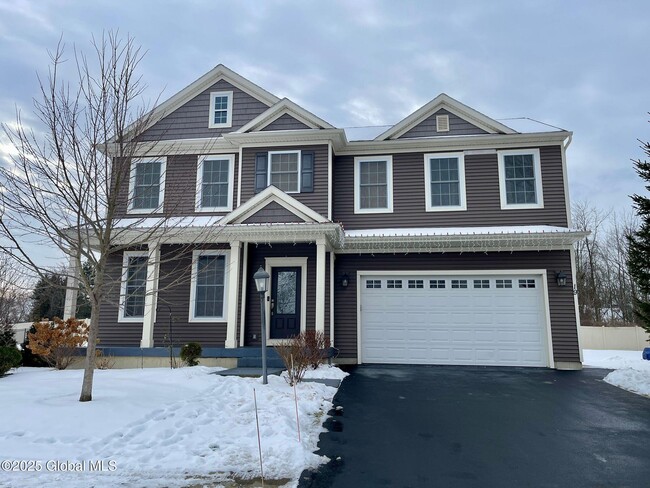Primary Photo - 19 Eagles Ln