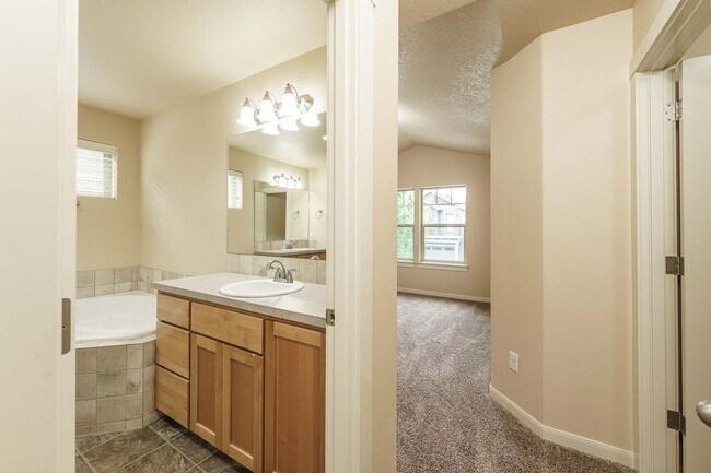 Building Photo - $1000 Year End Savings - Ask Us How! Convenient Location 3 Bedroom 2.5 Bathroom with Fence Back Yard