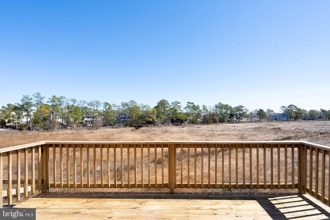 Building Photo - 539 Hudson Ave