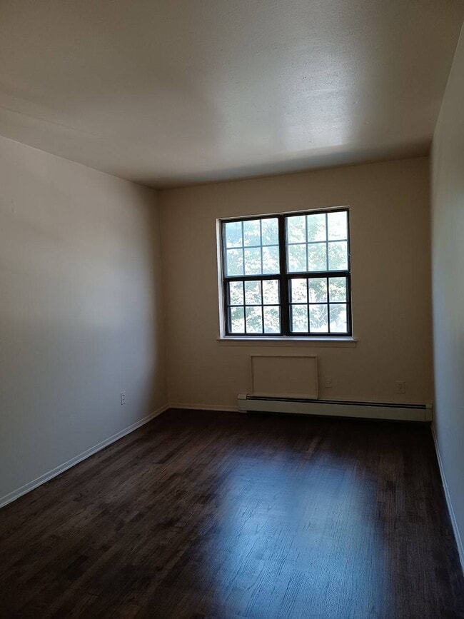 Building Photo - 156-50-156-78 78th St