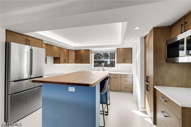 Building Photo - 9486 Gulf Shore Dr