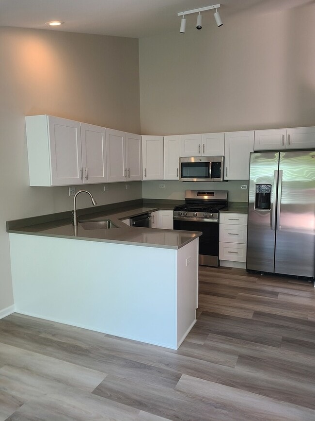 Building Photo - 8012 Sierra Woods Ln