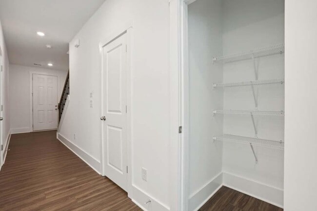 Building Photo - 1621 Gunnin Trce NW