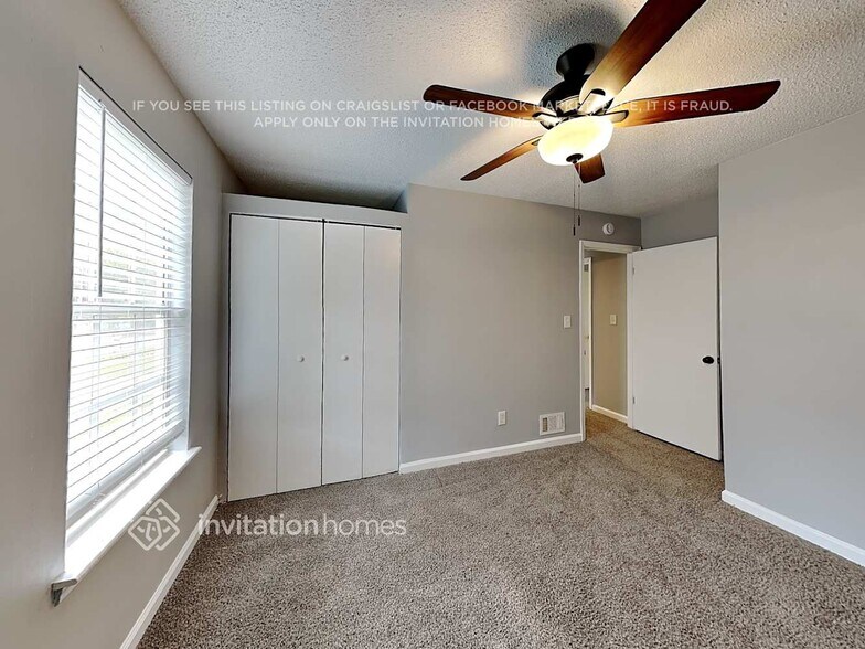 Building Photo - 114 Parkview Dr
