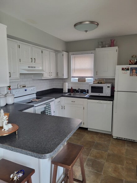 Building Photo - 610 Cricket Ln