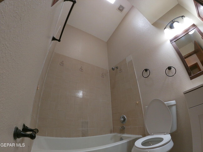 Building Photo - 2241 Seagull Dr