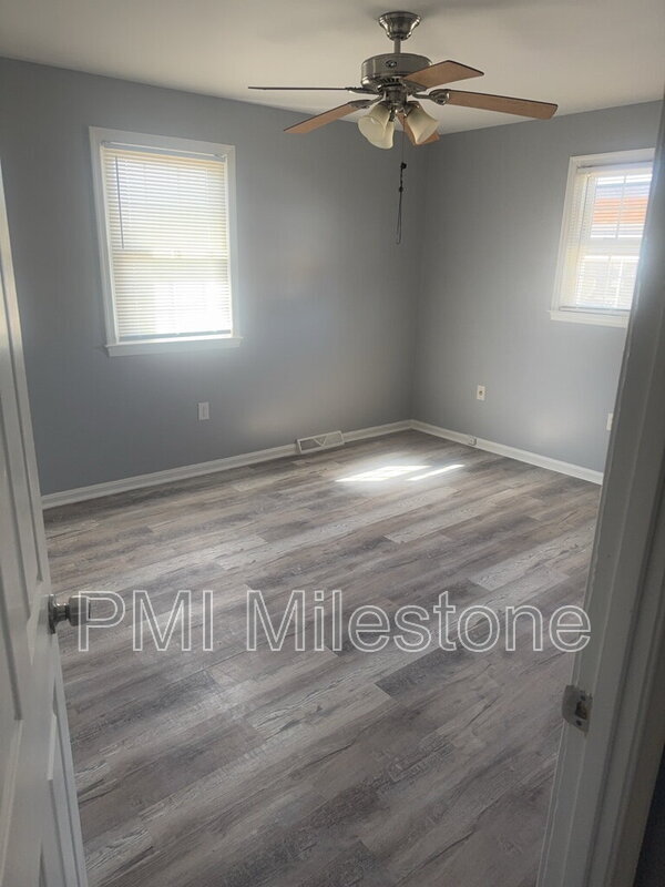 Building Photo - 3333 Swann Rd