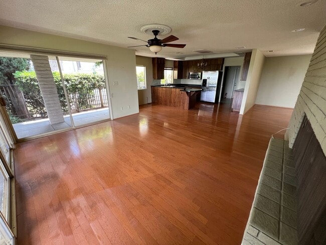 Building Photo - Coming Soon! Beautiful large 3 bedroom Hou...