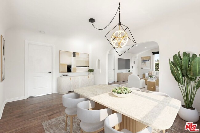 Building Photo - 6531 Arlington Ave