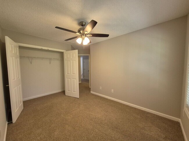 Building Photo - Bright and Spacious 3BR/2.5BA Townhome in Prime Lawrenceville Location