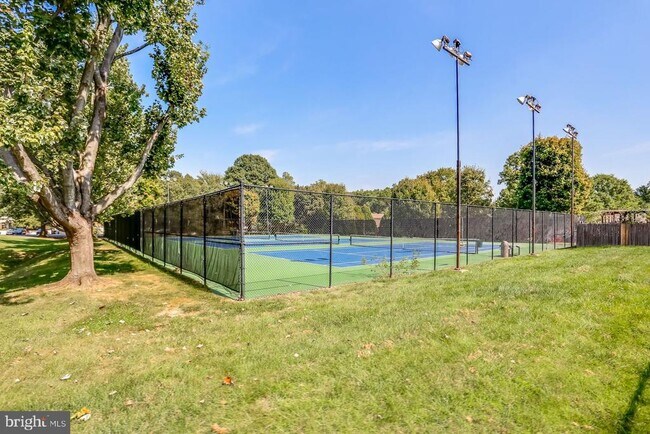 Building Photo - 8326 Darlington St