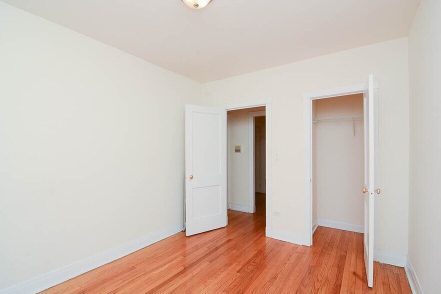 Building Photo - 2647 N Spaulding Ave