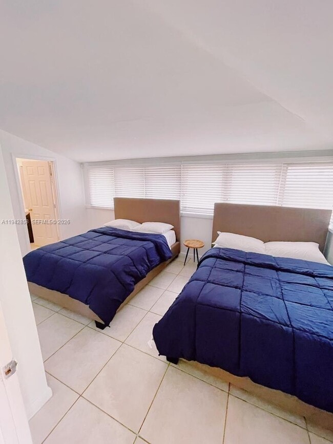 Building Photo - 105 NW 31st St