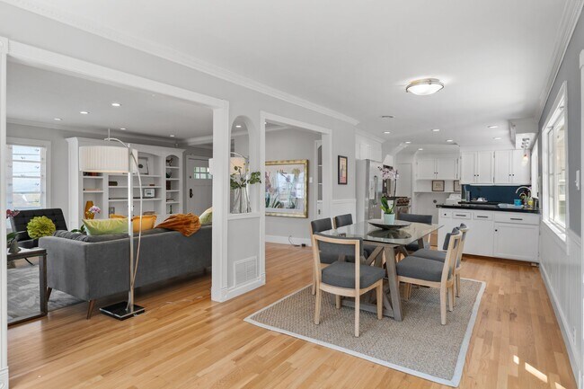 Building Photo - 35 Franciscan Way