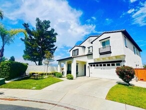 Building Photo - 32358 Gardenvail Dr