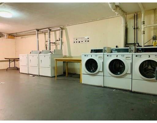 Building Photo - 180 Mountain Ave