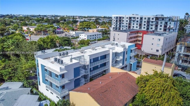 Building Photo - 1620 NW 18th St