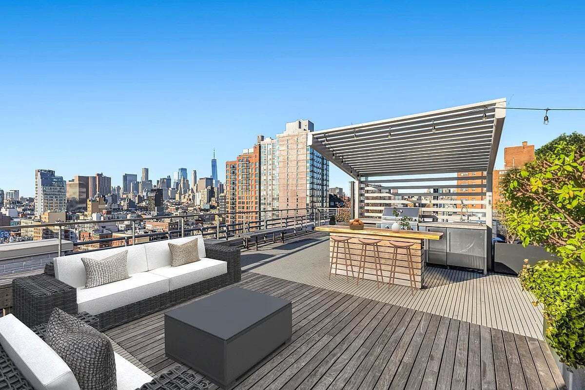 Building Photo - 250 E Houston St