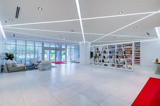 Building Photo - 4250 Biscayne Blvd