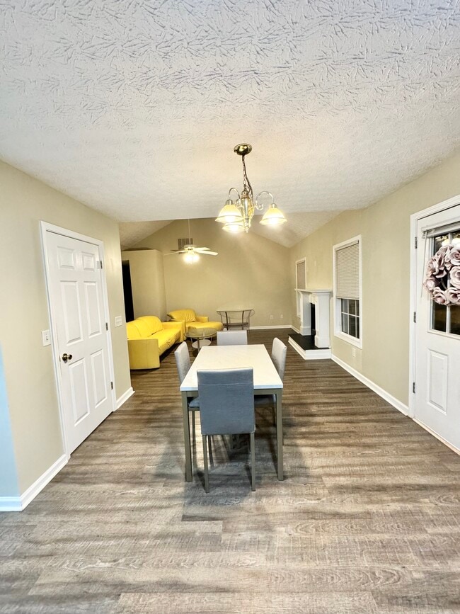 Building Photo - 486 Hammond Rd