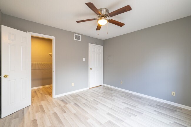 Building Photo - 14600 Fonmeadow Dr