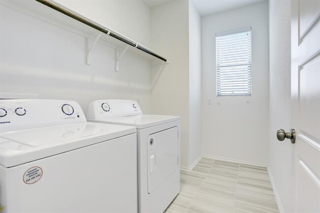 Building Photo - 2106 Tasmanian Tiger Trace