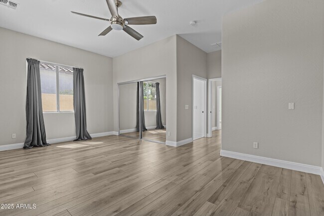 Building Photo - 9733 W Hedge Hog Pl