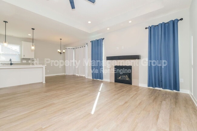 Building Photo - 6255 Callisburg Dr