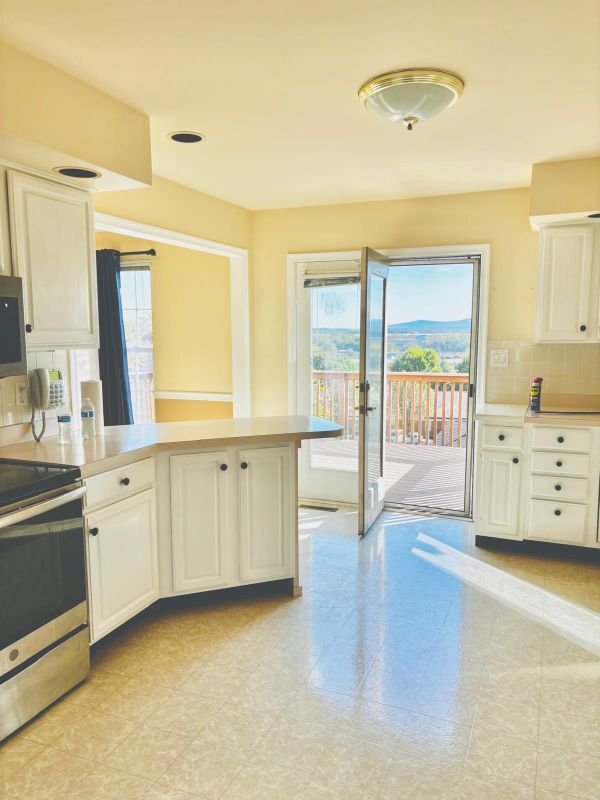 Building Photo - 15 Lenox Ct