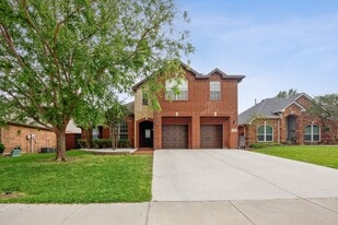 Building Photo - 3506 Brookside Dr