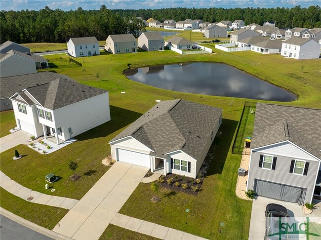 Building Photo - 216 Skylark Rd