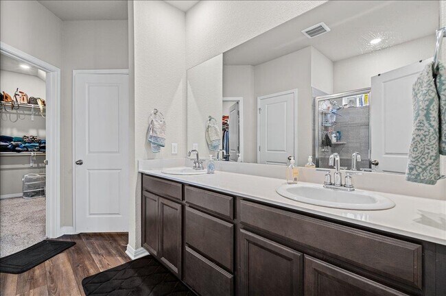 Building Photo - 1642 Homestead Farms Dr