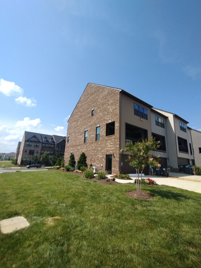 Building Photo - 14357 Colonyhouse Blvd