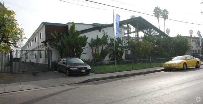 Building Photo - 5650 Fair Ave